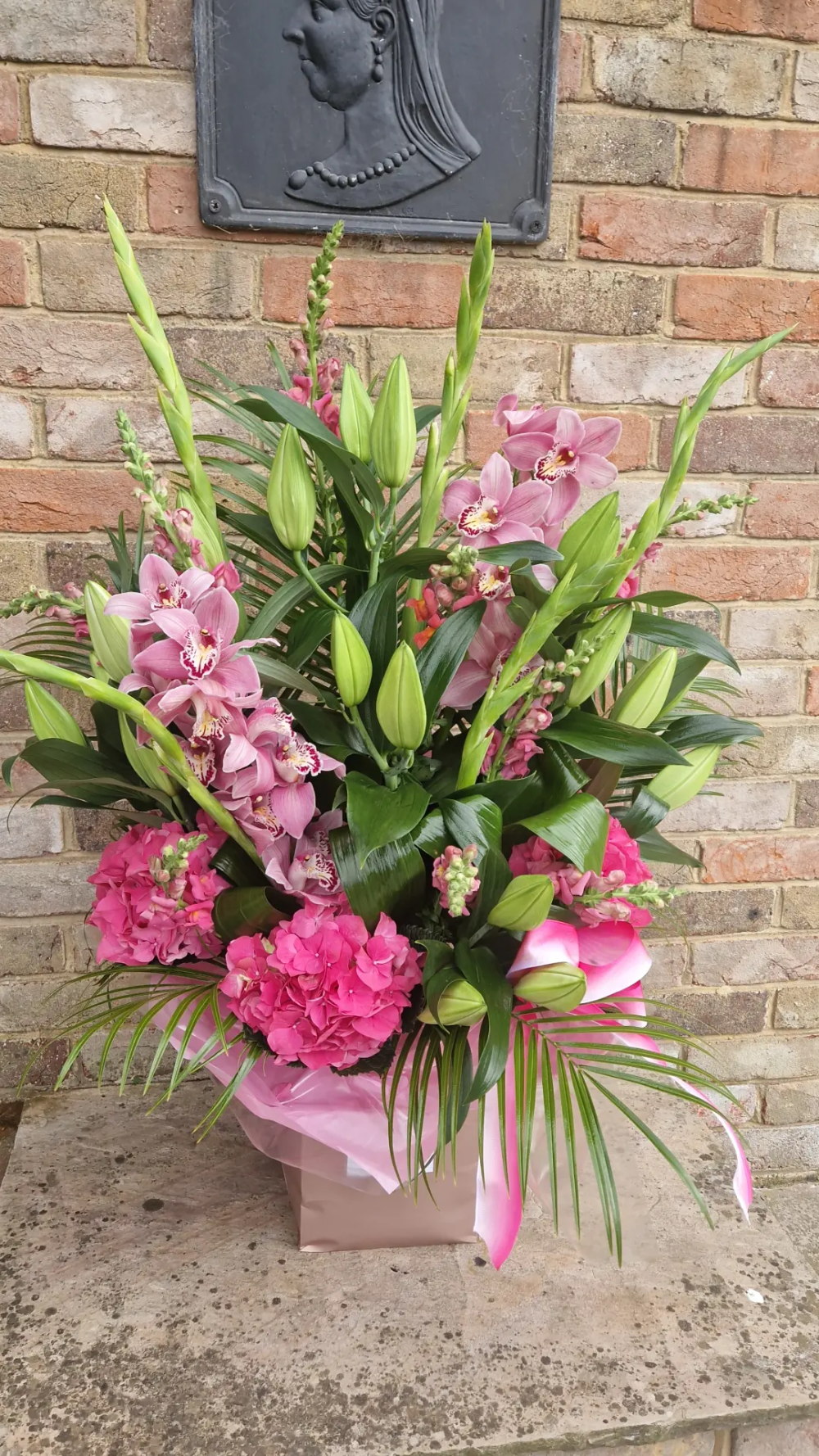 Pink box arrangement